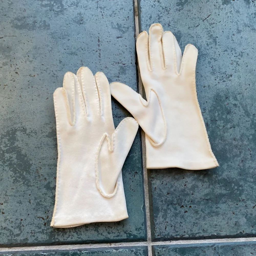 Vintage Women's White Gloves - Three Pairs